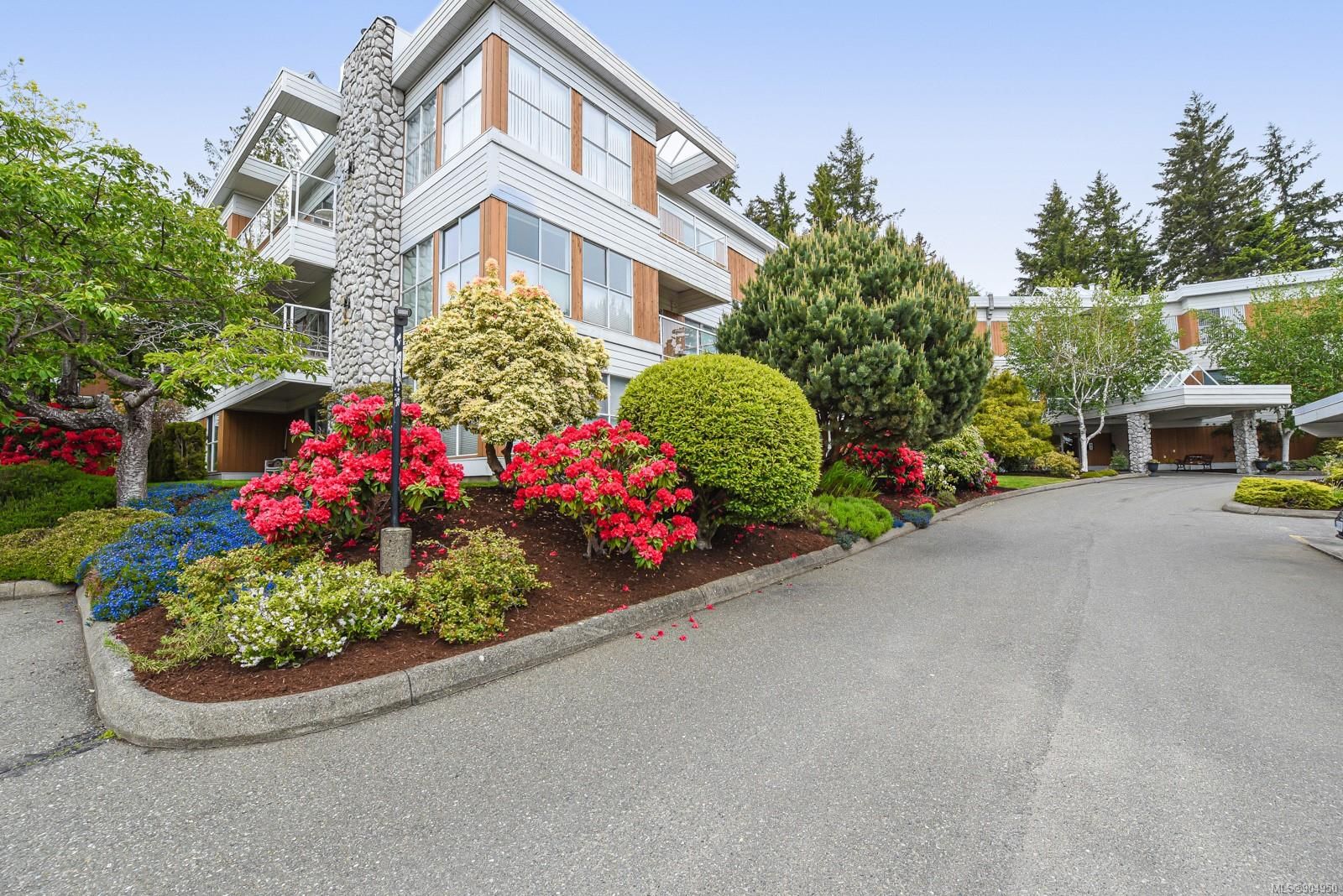 I have sold a property at 307 1686 Balmoral Ave in Comox
