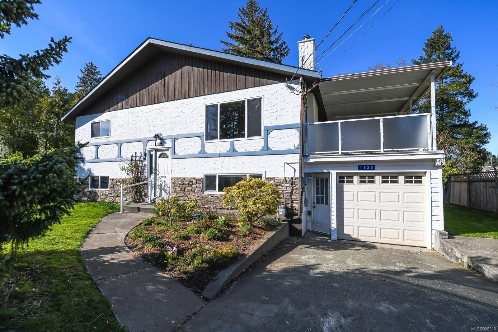 I have sold a property at 1938 Richardson Ave in Comox
