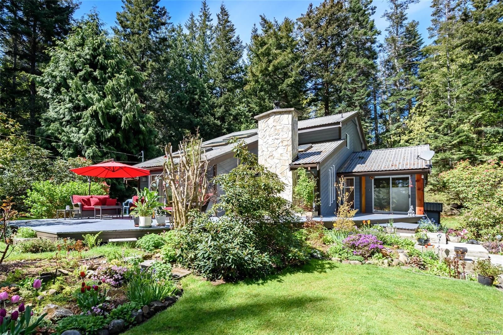 I have sold a property at 335 Morland Rd in Comox
